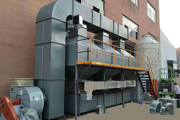 �ЙC(j��)�U��̎��